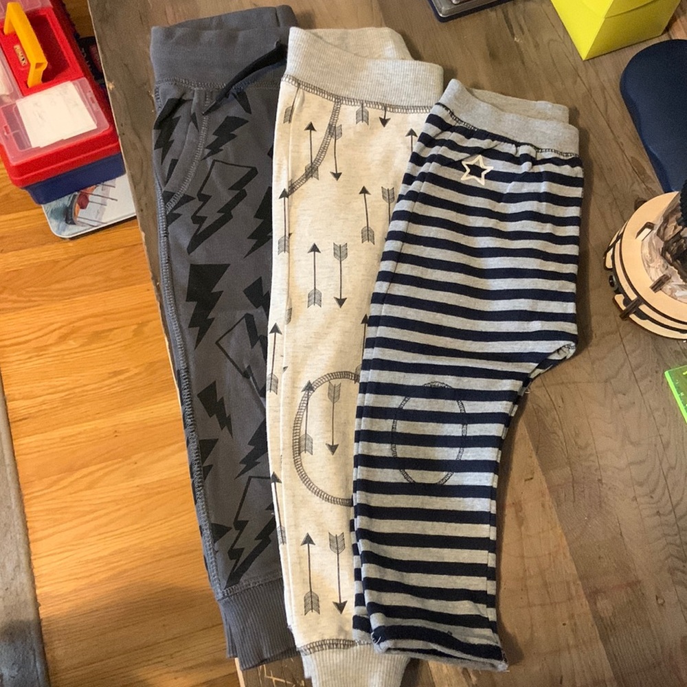 3 pairs trousers